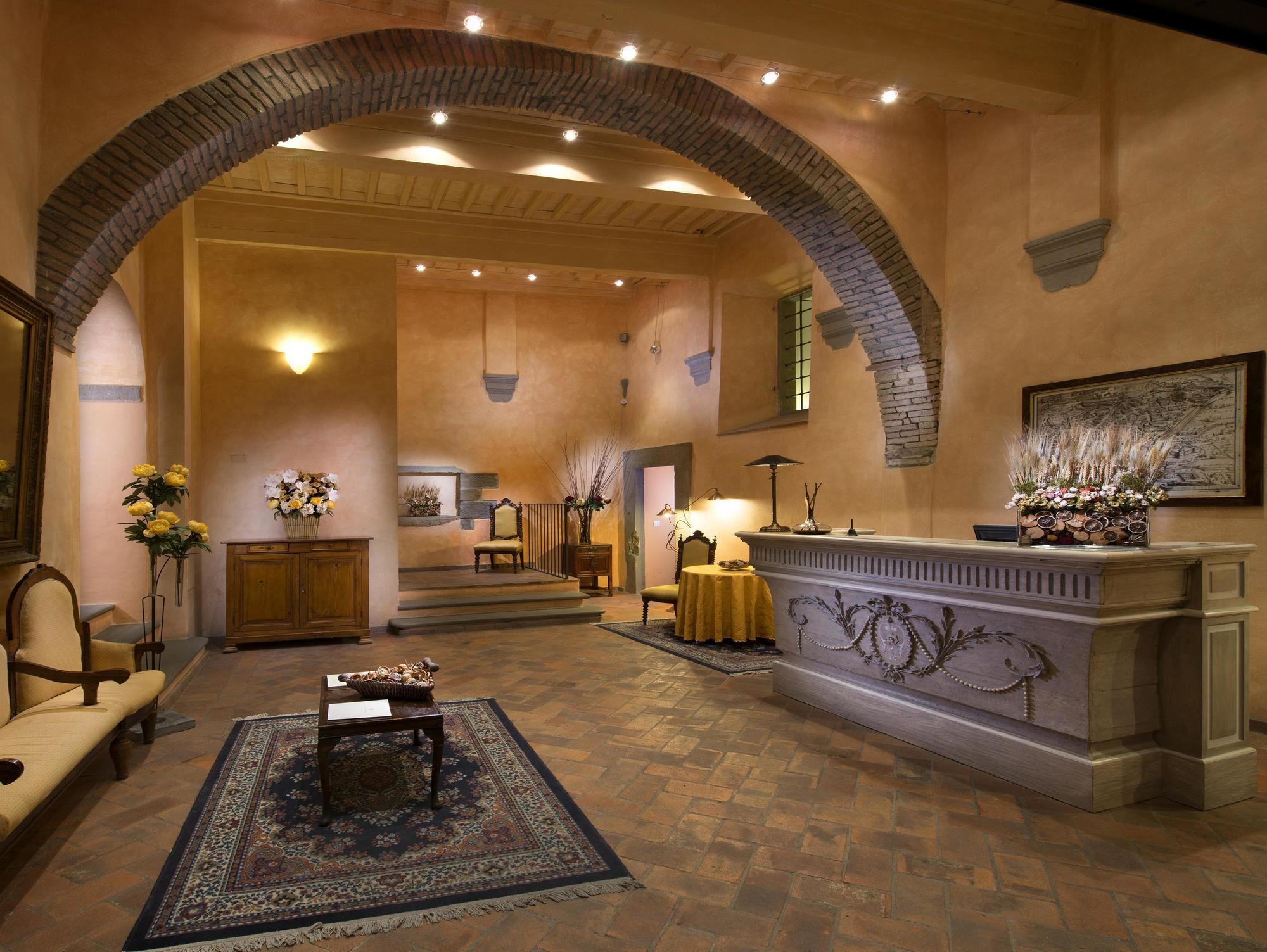 Hotel Italia Cortona Bagian luar foto