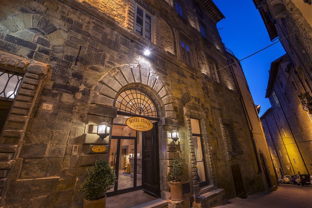 Hotel Italia Cortona Bagian luar foto